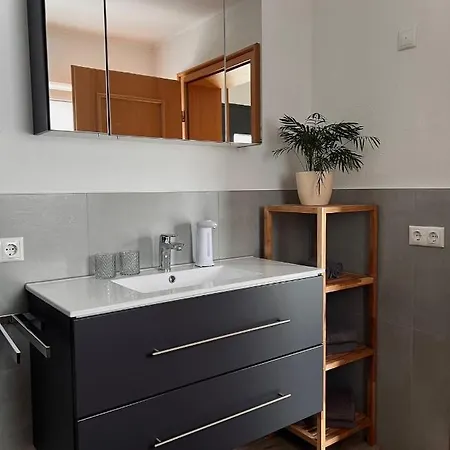 Eifelhaus Landluft Mit Infrarotkabine 公寓 Berlingen